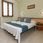 Greta Hotel 2*