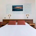 Hotel Greta 2*