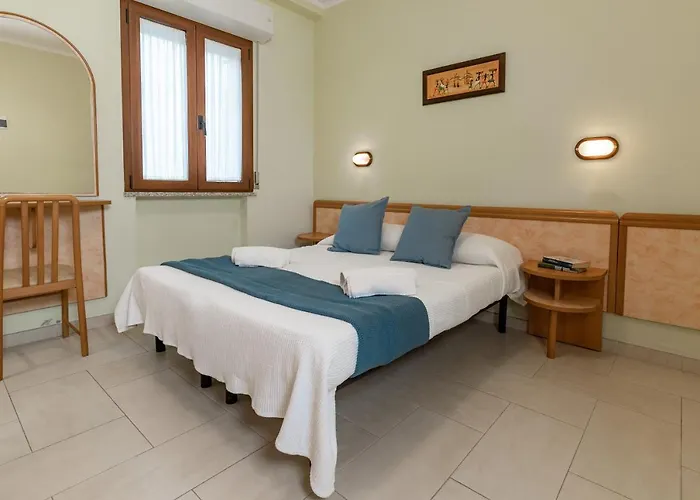 Greta Hotel 2*