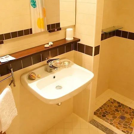 Hotel Greta 2*