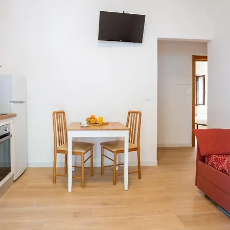 Hotel Greta 2*